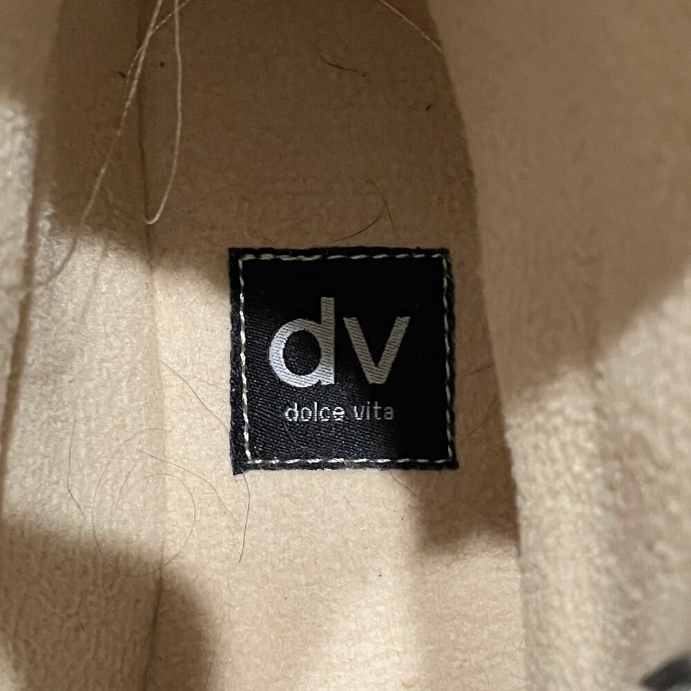 DV by Dolce Vita Ulito Duck Ankle Bootie Olive Green - Size: 7.5 - Picture 5 of 7